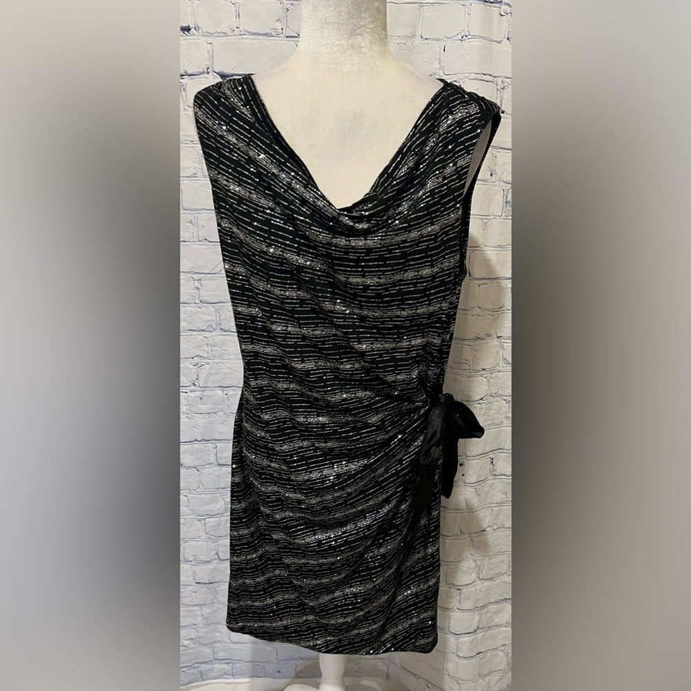 Madison Leigh Stretch Black Dress Silver Glitter Stripes Sleeveless Size 16